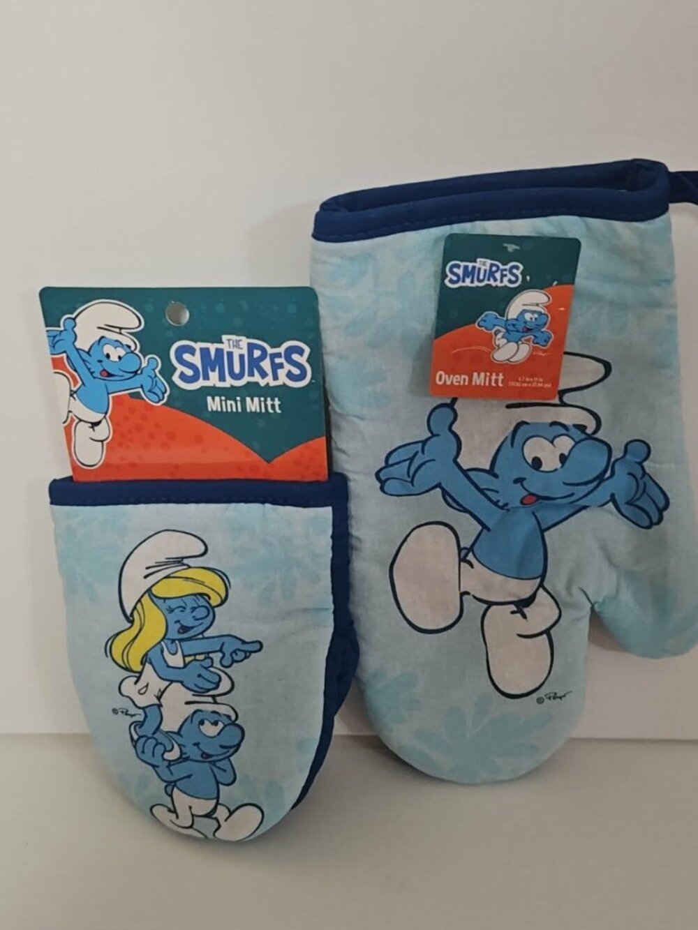 The Smurfs 2-Piece Kitchen Mitt Set Oven Mitt & Mini Mitt Blue Character - Picture 2 of 2